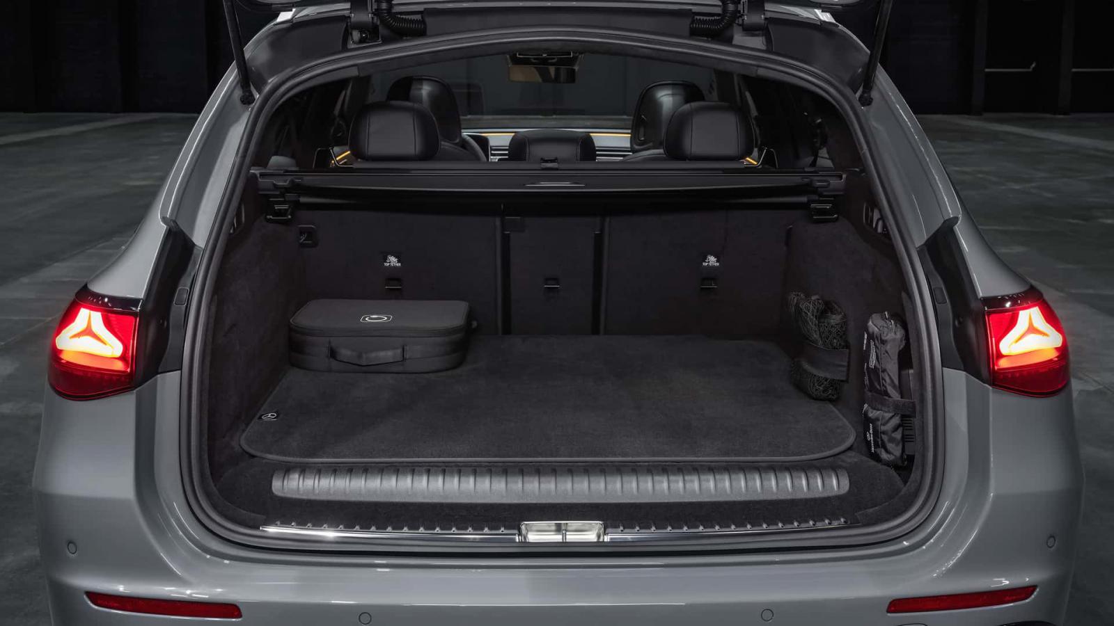 Η νέα Plug-in υβριδική Mercedes-AMG E 53 ήρθε με 612 άλογα!